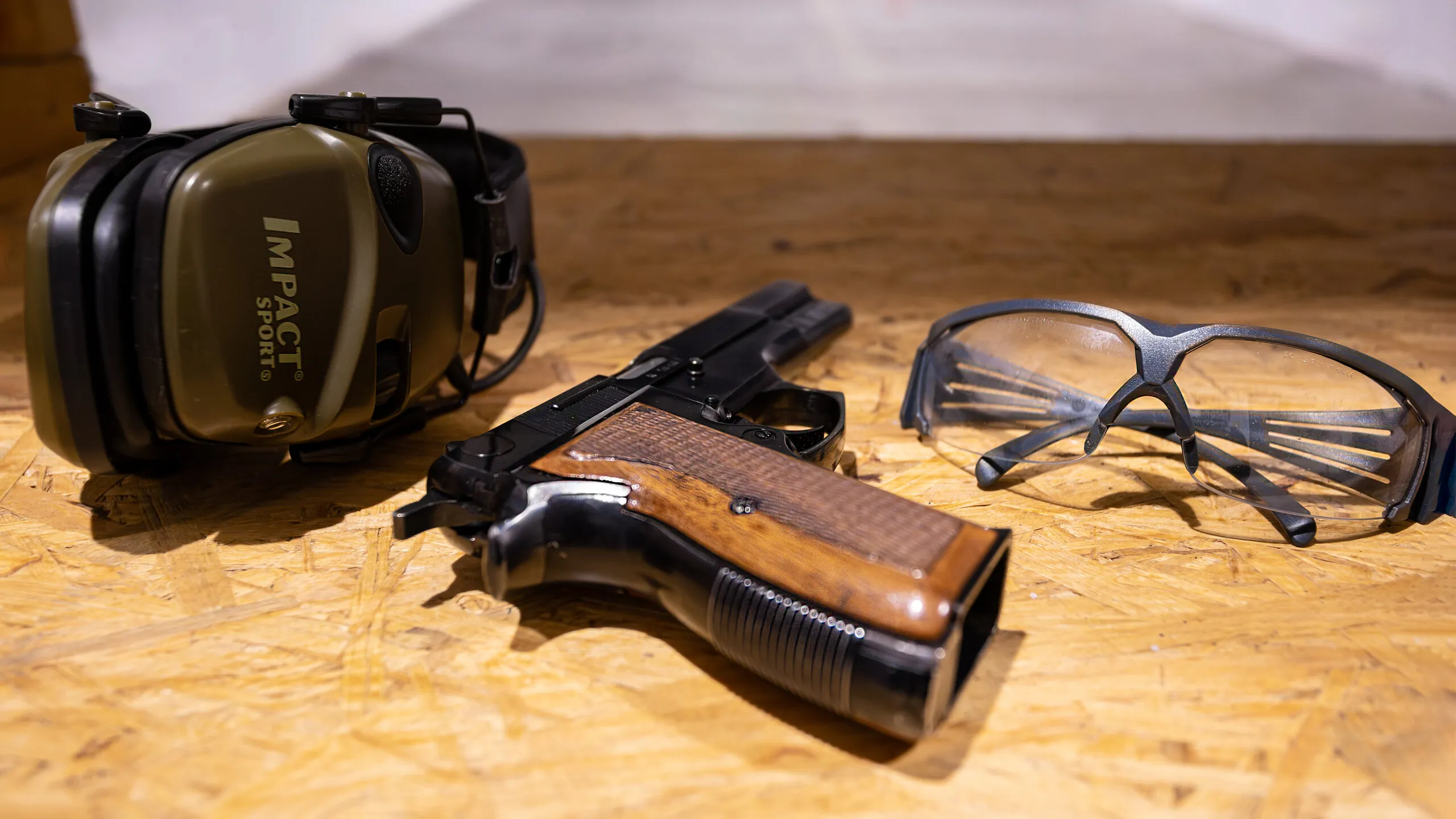 Gun Sector 360 professzionális lőtér Hevesen - élménylövészet, sportlövészet és fegyverbolt